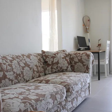 Apartment Josh Makarska
